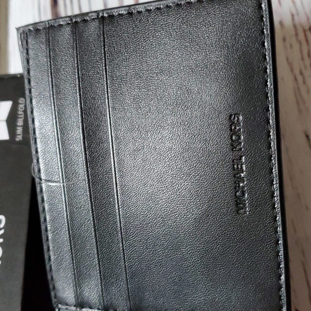 🆕️ MICHAEL KORS MEN'S BIFOLD BLACK WALLET - Picture 4 of 10